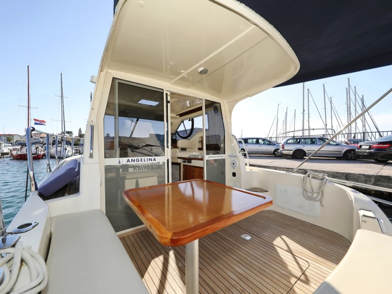 Bootverhuur Sas Vektor Vektor 950 in Biograd na Moru via SamBoat