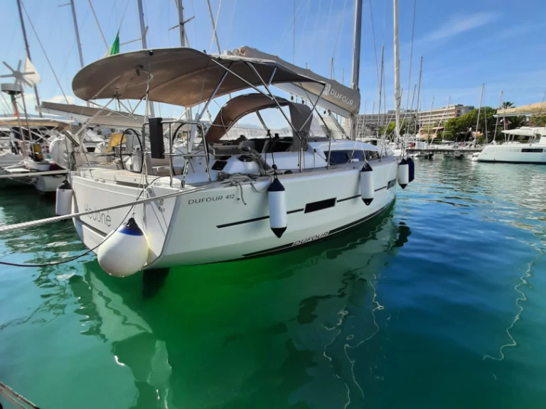 Huur een Dufour Dufour 412 Grand Large in Furnari