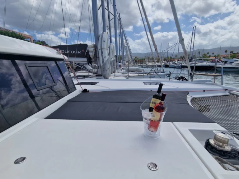 Catamaran te huur in Furnari voor de beste prijs