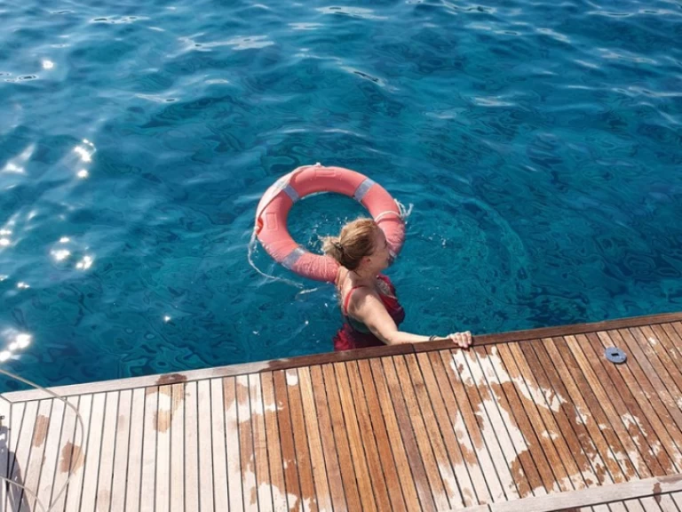 Verhuur Zeilboot Bénéteau met vaarbewijs
