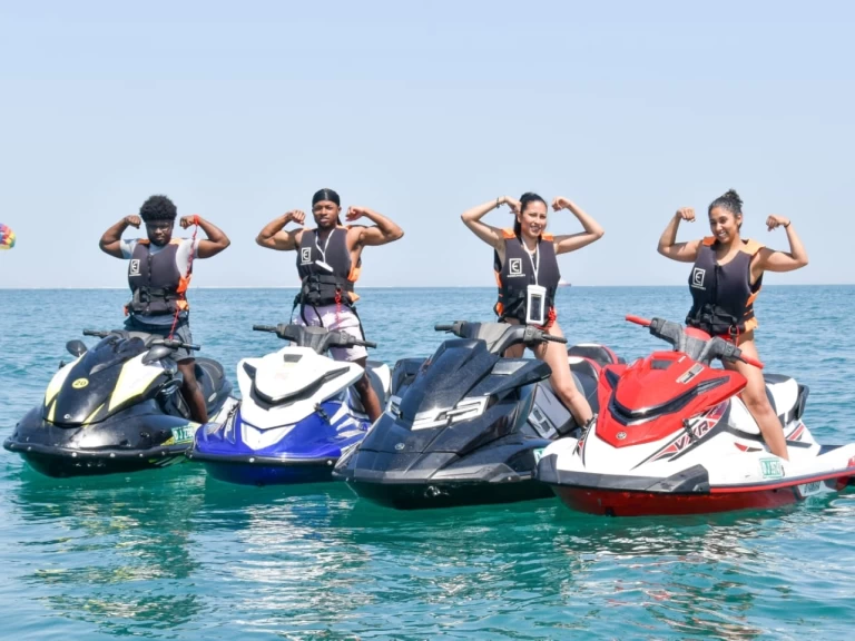 Bootverhuur Custom Made 1800cc in The Palm Jumeirah via SamBoat