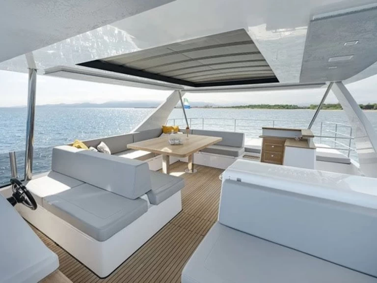 Bootverhuur Aventura Aventura 50 in Álimos via SamBoat