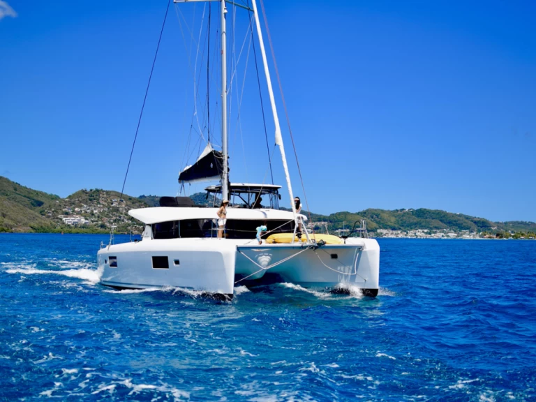 Bootverhuur Saint Vincent (Island) goedkoop Lagoon 42