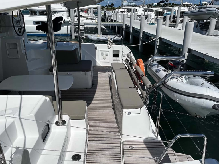 Catamaran te huur in Marsh Harbour voor de beste prijs