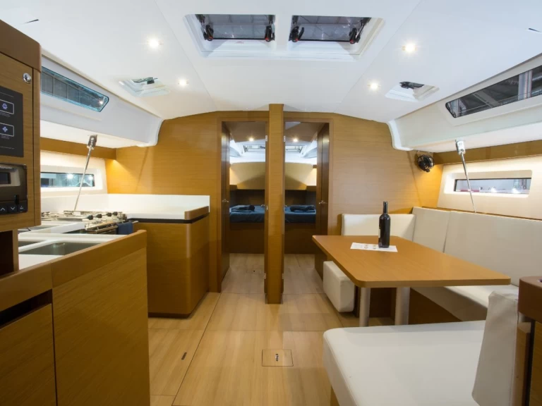 Zeilboot te huur in Álimos voor de beste prijs