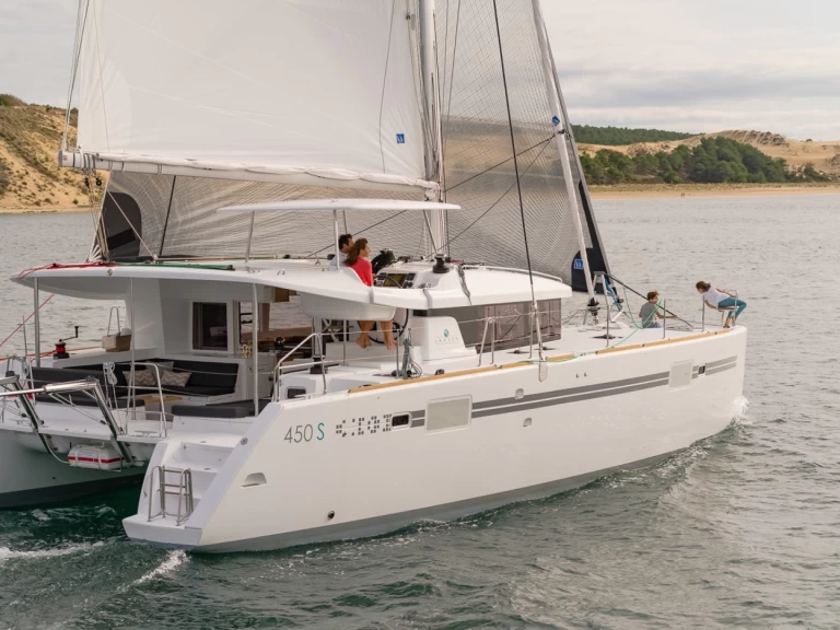 Huur een Lagoon Lagoon 450 Sport Top in Bas du Fort