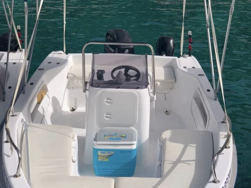 Huur een Proteus Limeni in porto vromi