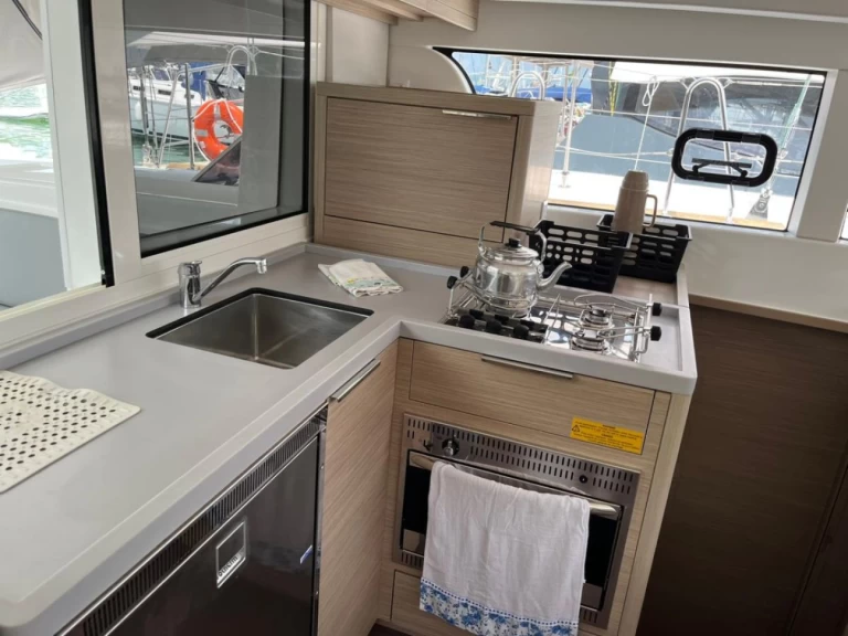 Bootverhuur Lagoon Lagoon 40 in Paraty via SamBoat