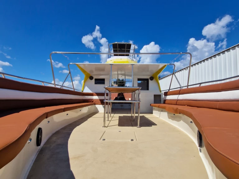 Verhuur Motorboot in Protaras - Landing Craft Custom