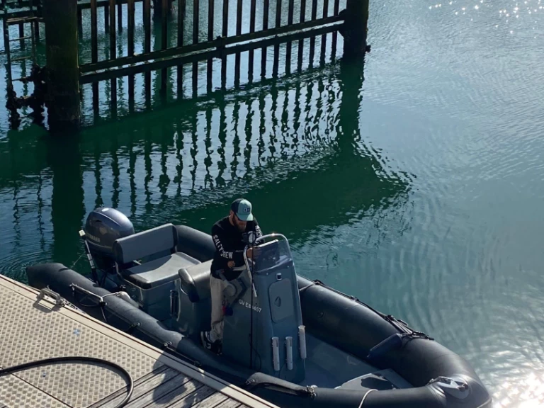 Bootverhuur Hendaye goedkoop Explorer 550