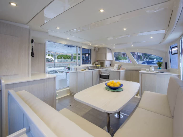 Bootverhuur Leopard Leopard 44 in Adaköy via SamBoat