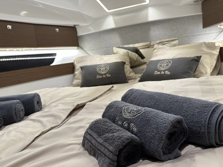 Bootverhuur Umag goedkoop Merry Fisher 895 Offshore