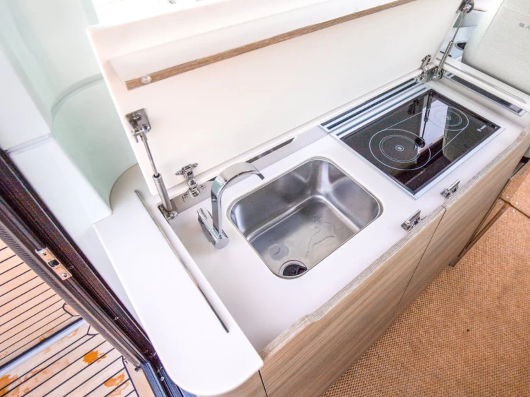 Bootverhuur Opatija goedkoop Saxdor 320 GTC