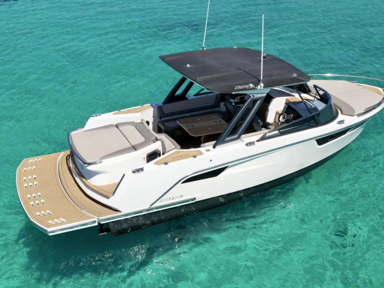 Huur een Alfastreet Marine 28 in Marina Ibiza