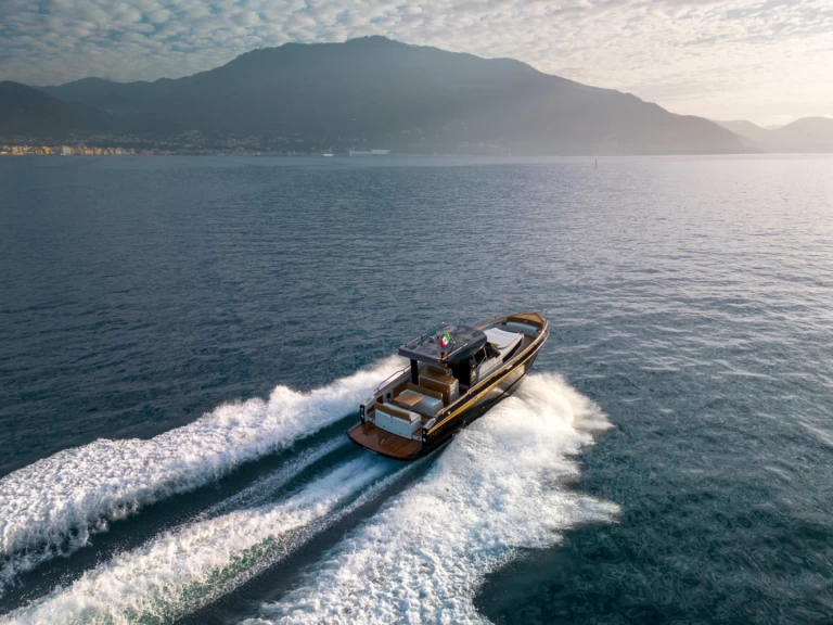 Verhuur Motorboot ITALUYRE met vaarbewijs