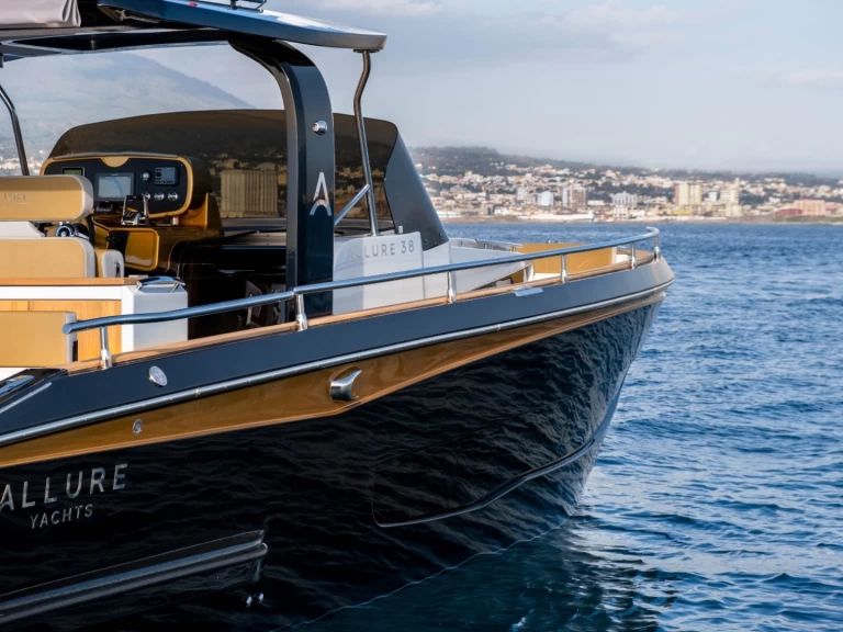 Huur een ITALUYRE CLASSIC 38 in Positano