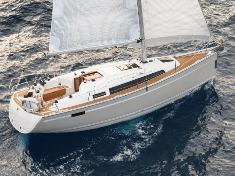 Bavaria Cruiser 33 te huur van particulier of professional in Olbia
