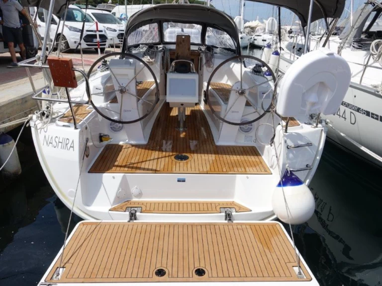 Bootverhuur Bavaria Cruiser 34 in Olbia via SamBoat