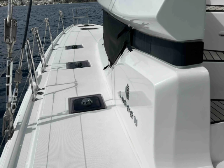 Huur een Lagoon Lagoon 51 in Álimos