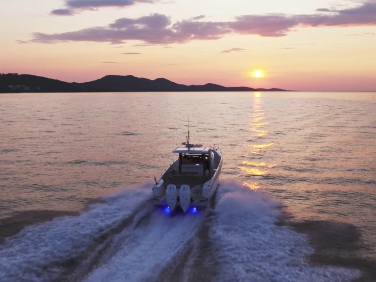 Bootverhuur Sukošan goedkoop Nimbus T11