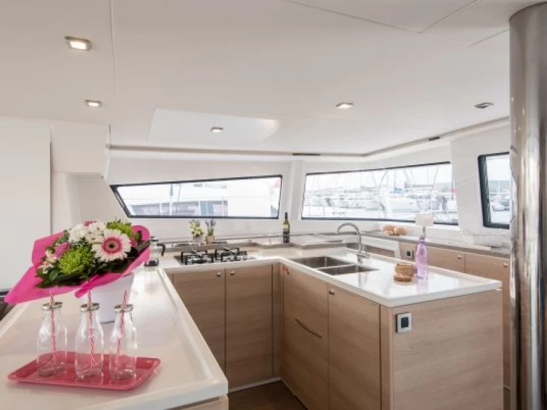 Bootverhuur Saint Thomas goedkoop Bali 5.4