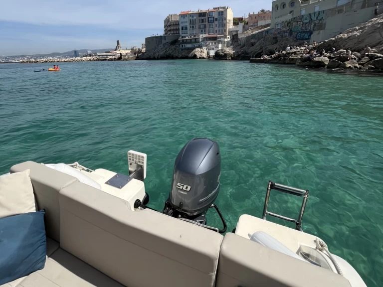 Huur Motorboot met of zonder schipper B2 Marine in Marseille