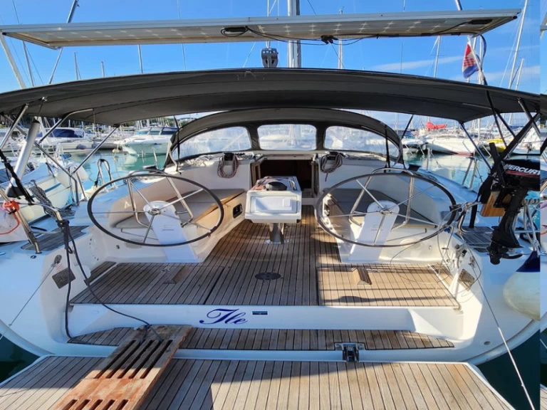 Bootverhuur Bavaria Cruiser 41 in Split via SamBoat