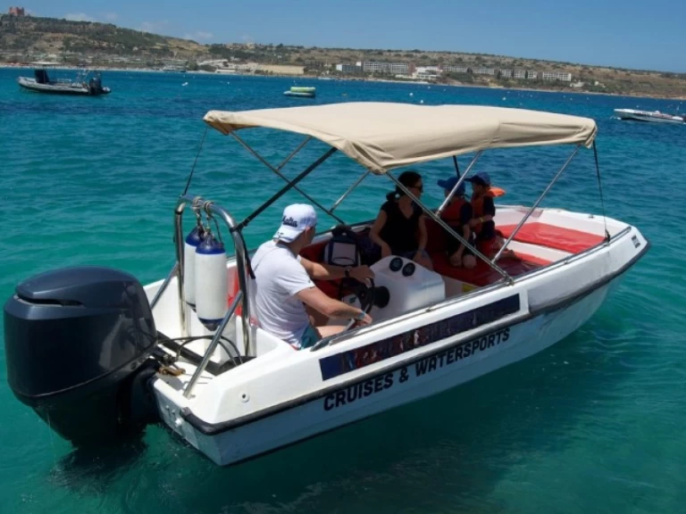 Huur Motorboot met of zonder schipper Self driving in Il-Bajja tal-Mellieħa
