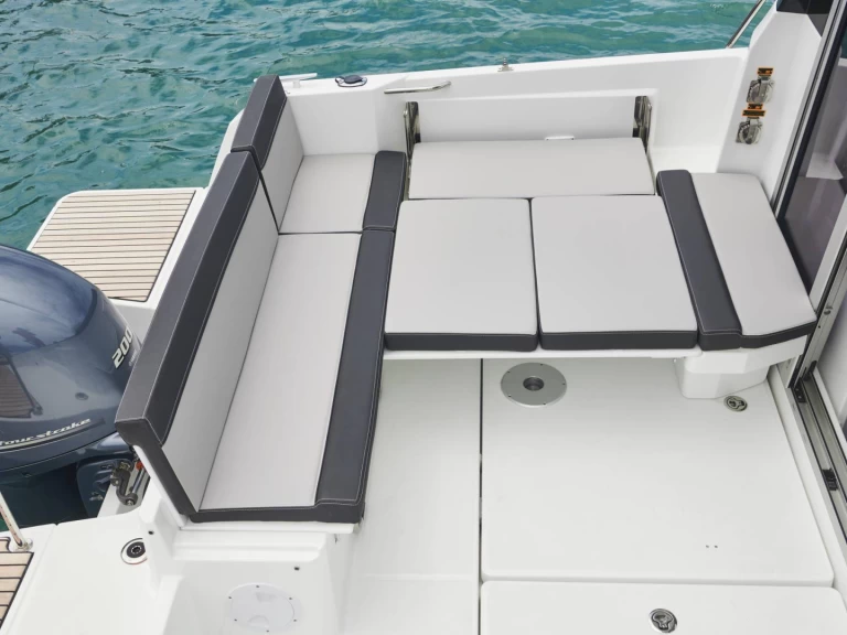 Motorboot te huur in Trogir voor de beste prijs