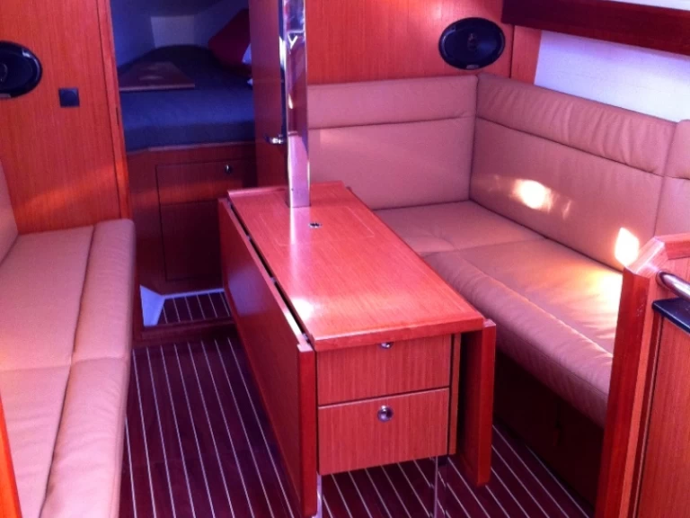 Huur Zeilboot met of zonder schipper Bavaria in Olbia