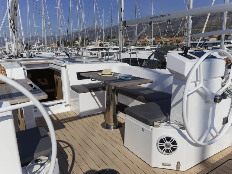 Huur Zeilboot met of zonder schipper Bavaria in Kaštela