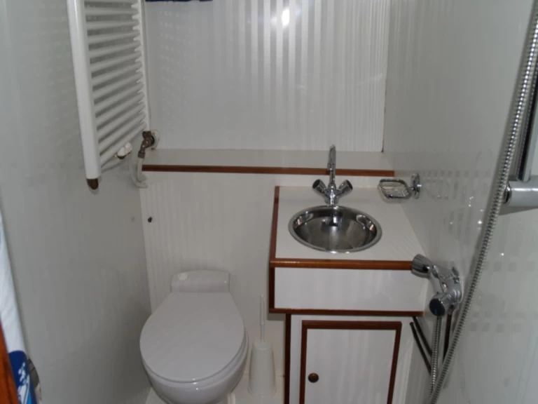 Huur Motorboot met of zonder schipper De Drait in Drachten