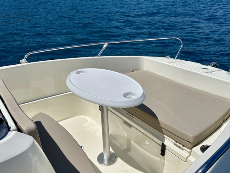 Jachthuur in Mandelieu-la-Napoule - Quicksilver Quicksilver 555 Activ Open via SamBoat