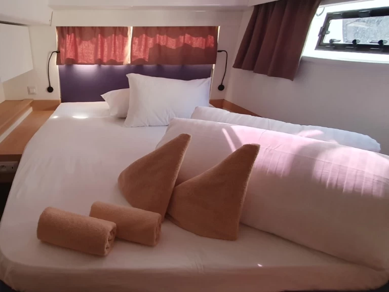 Verhuur Catamaran in Seget Donji - Fountaine Pajot Elba 45