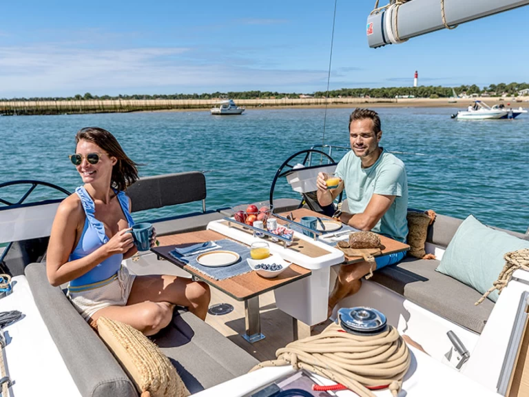 Huur een Dufour Dufour 37 in Seget Donji