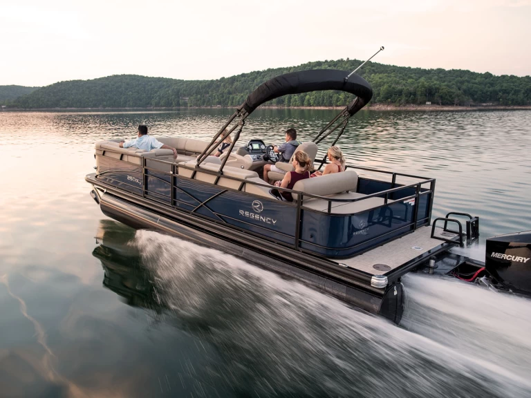 Huur een regency 230 in Sanguinet