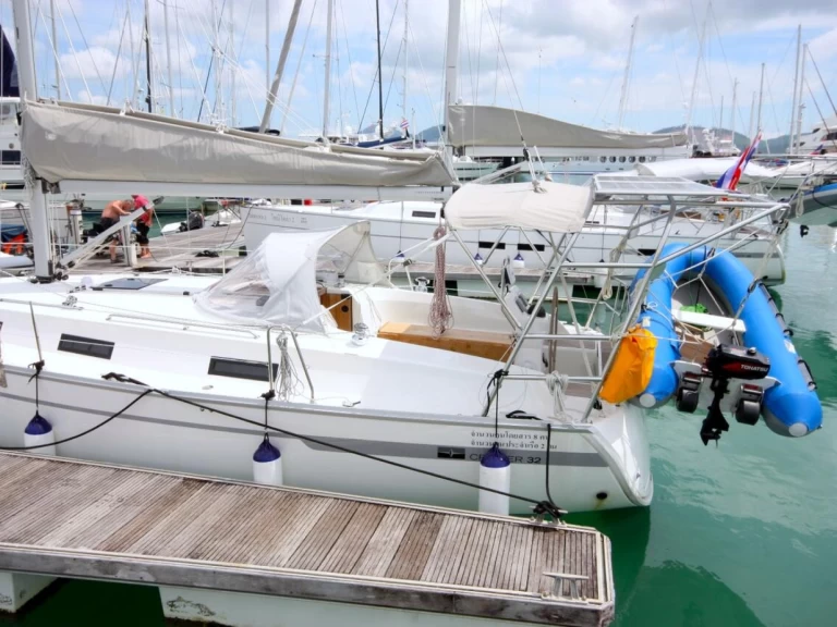 Huur Zeilboot met of zonder schipper Bavaria in Mai Khao