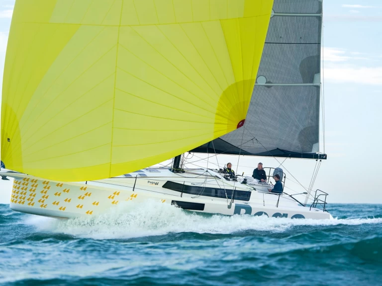 Jachthuur in La Trinité-sur-Mer - Pogo Structures Pogo 44 via SamBoat