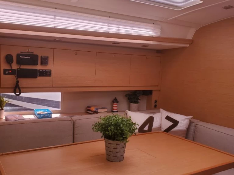 Huur een Dufour Dufour 470 in Frenchtown