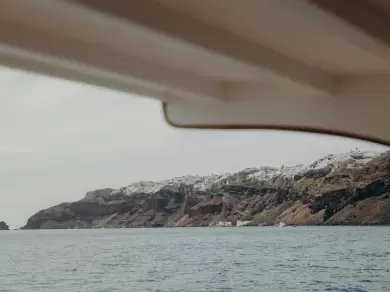 Huur een Custom Made Trehandiri in Oía