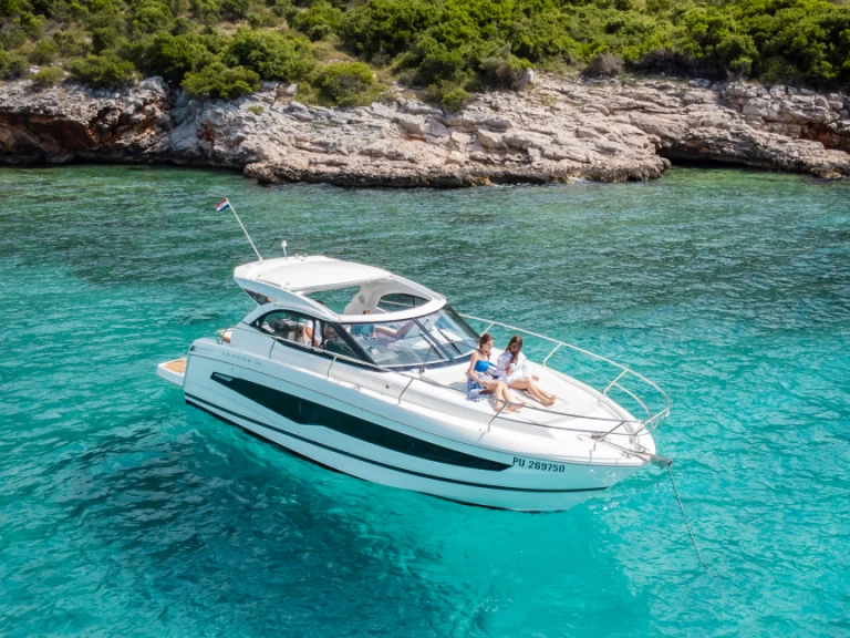 Jeanneau Leader 36 Sportop te huur van particulier of professional in Dubrovnik
