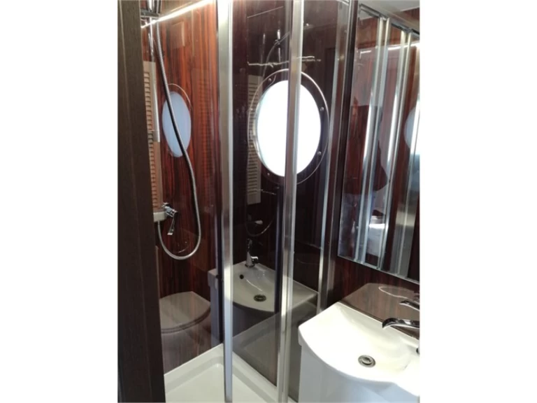 Woonboot te huur in Drachten voor de beste prijs