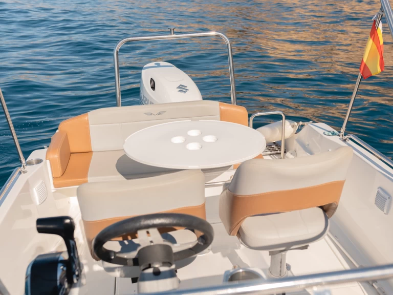 Bénéteau Flyer 6 SUNdeck te huur van particulier of professional in Altea