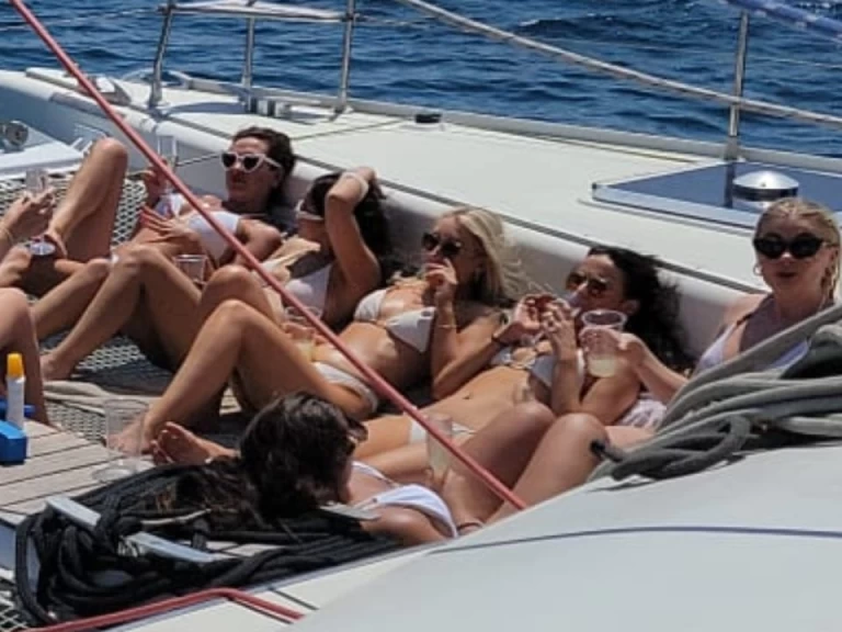 Lagoon Lagoon 560 te huur van particulier of professional in Cannes