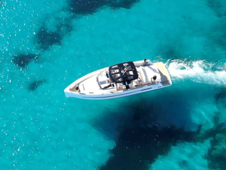 Huur Motorboot met of zonder schipper Fjord in Port du Lavandou