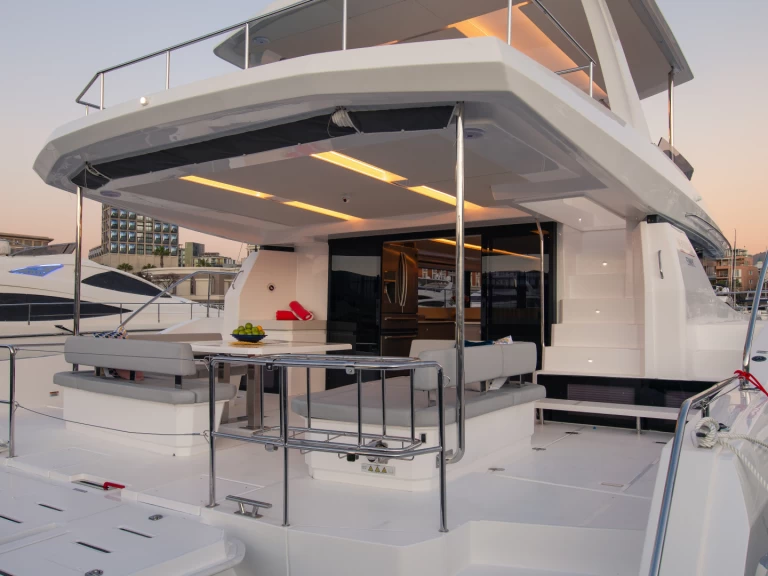 Bootverhuur Leopard Leopard 53 Powercat in Road Town via SamBoat