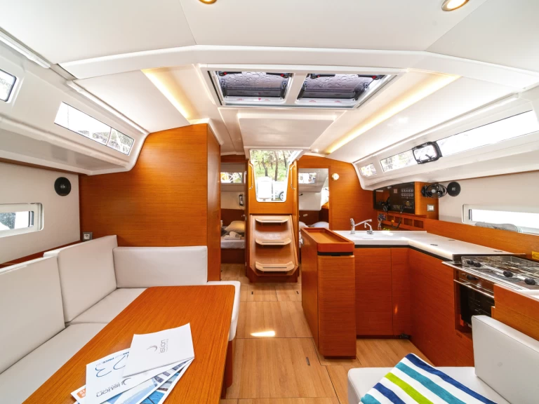 Verhuur Zeilboot Jeanneau met vaarbewijs