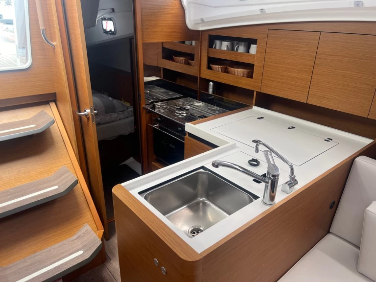 Bootverhuur Punat goedkoop Sun Odyssey 380