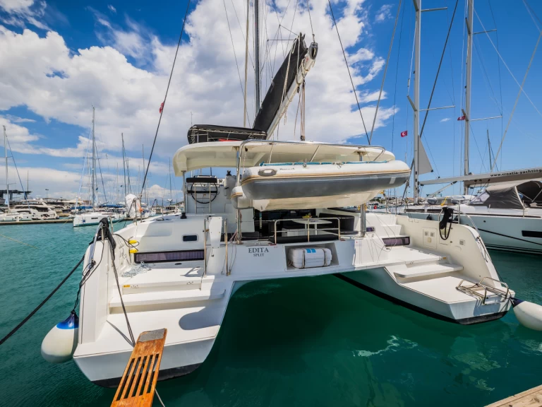 Huur een Lagoon Lagoon 42 in Seget Donji