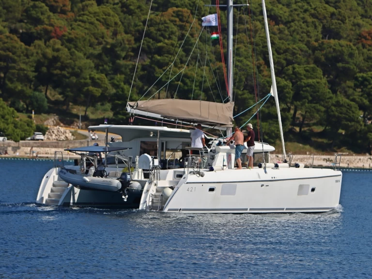 Bootverhuur Lagoon Lagoon 421 in Rogoznica via SamBoat